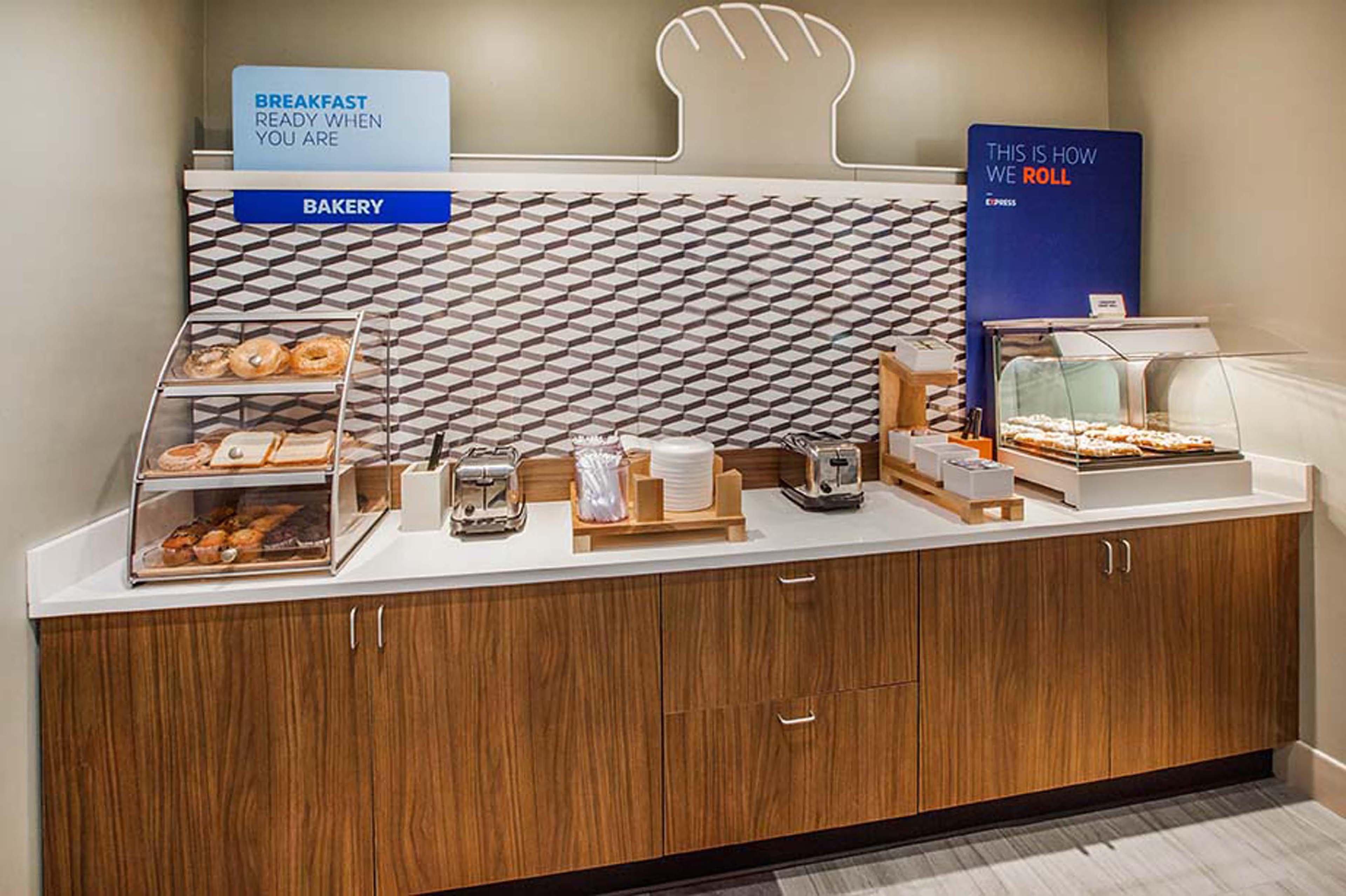 Holiday Inn Express Orem-North Provo By Ihg Exterior foto